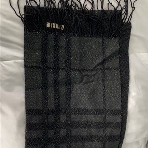BURBERRY Glitter Smoke Check Scarf